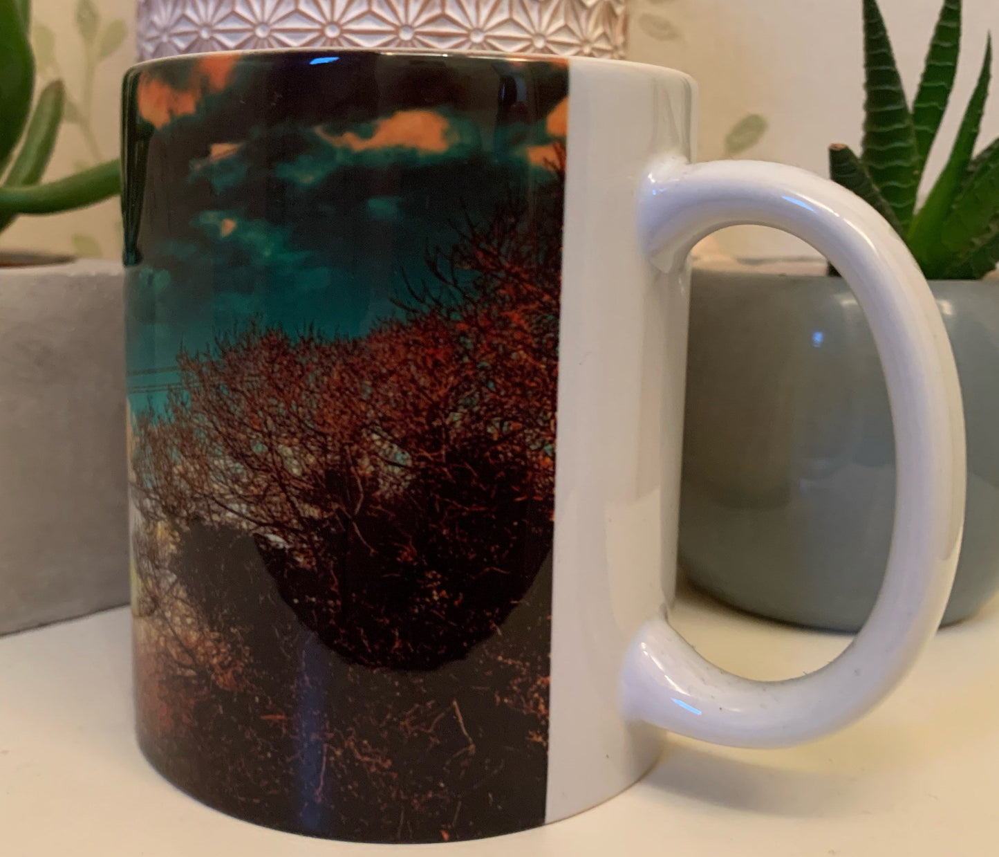 Pylon mug - Dramatic skies