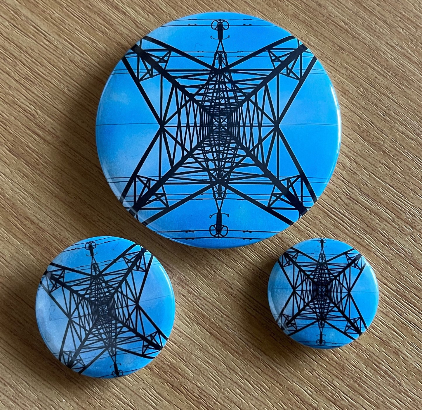 Pylon Badge - 32mm - choose from 4 colours