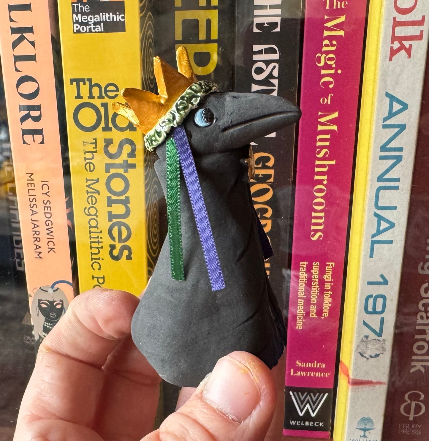 Crow (Old Ned) Figurine BLACK