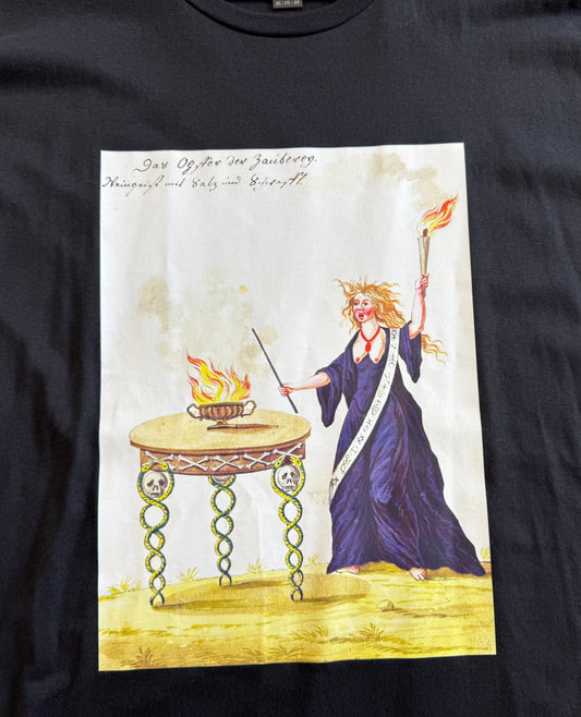 LADIES T Shirt - Witch Conjuring