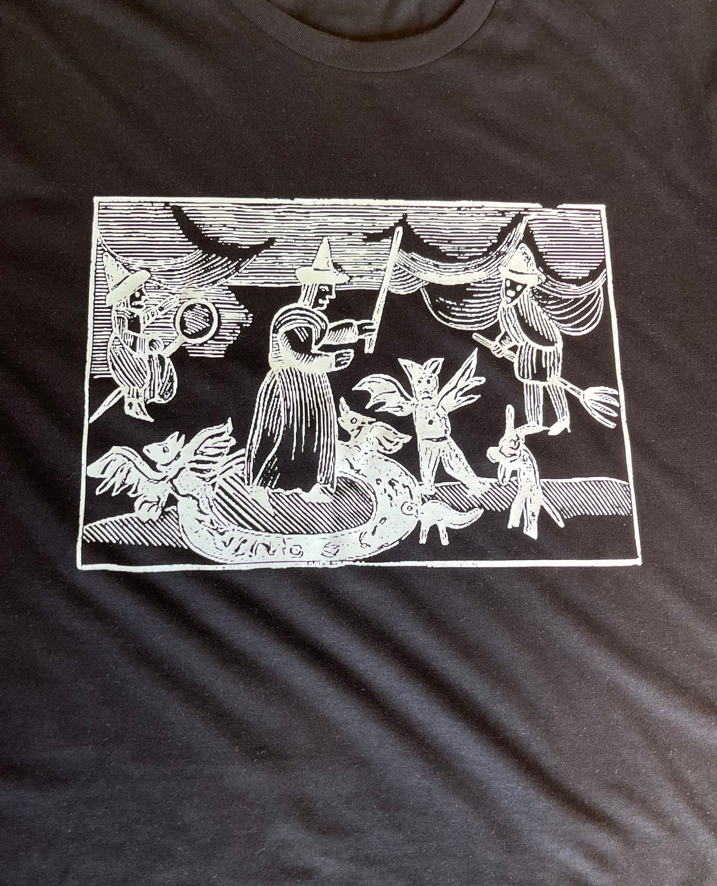 UNISEX T Shirt - Witch Casting a Spell