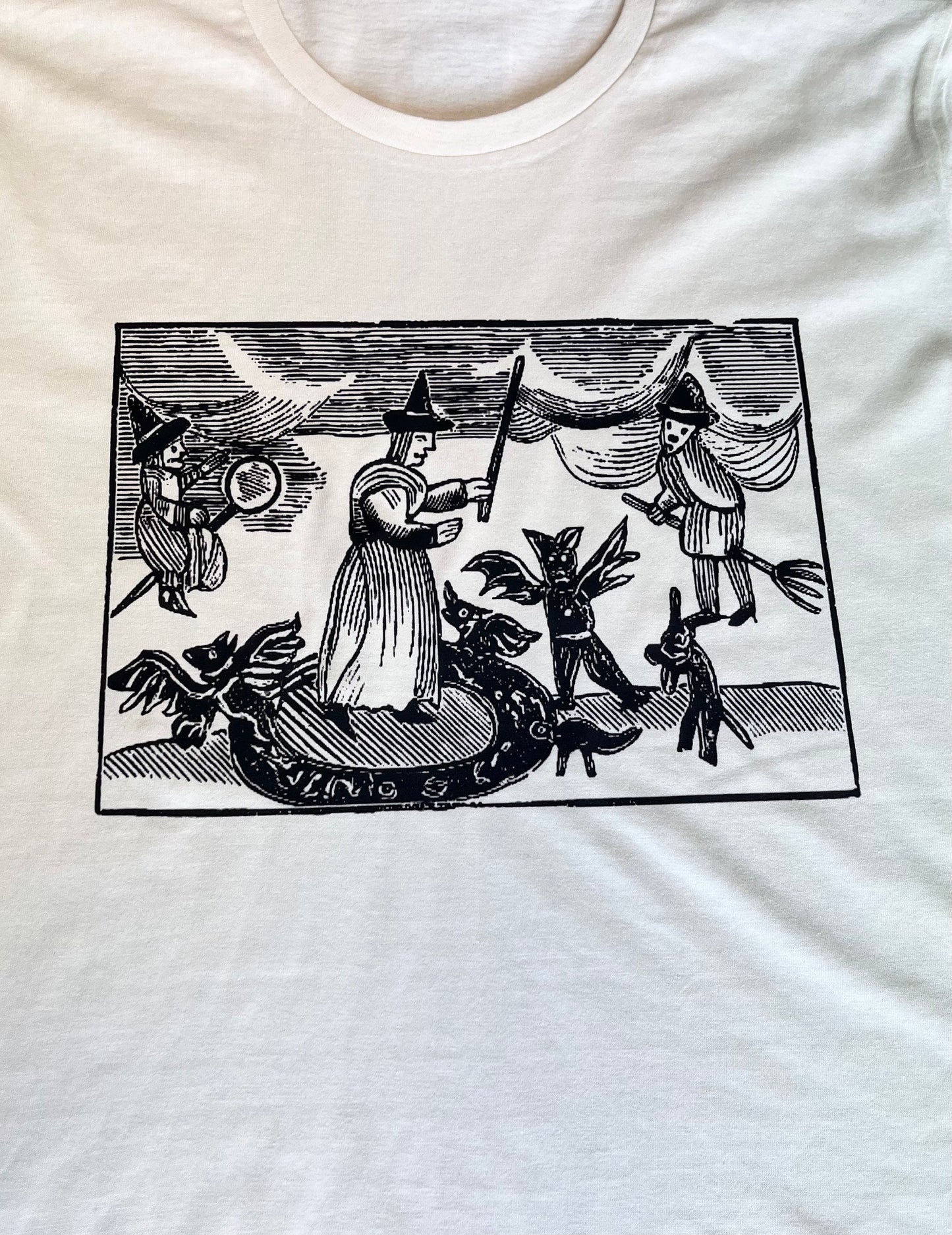 UNISEX T Shirt - Witch Casting a Spell